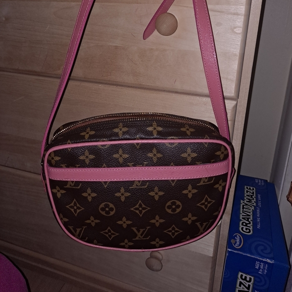 Louis Vuitton Monogram Jeune Fille GM Crossbody Custom Pink Trim - Picture 2 of 2